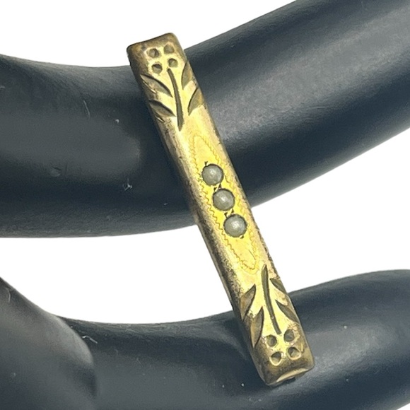 Jewelry - Victorian etched flowers seed pearl gold filled bar brooch pin c clasp antique